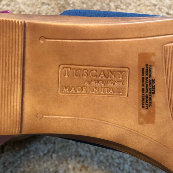 Sandals - Picture 3 of 3